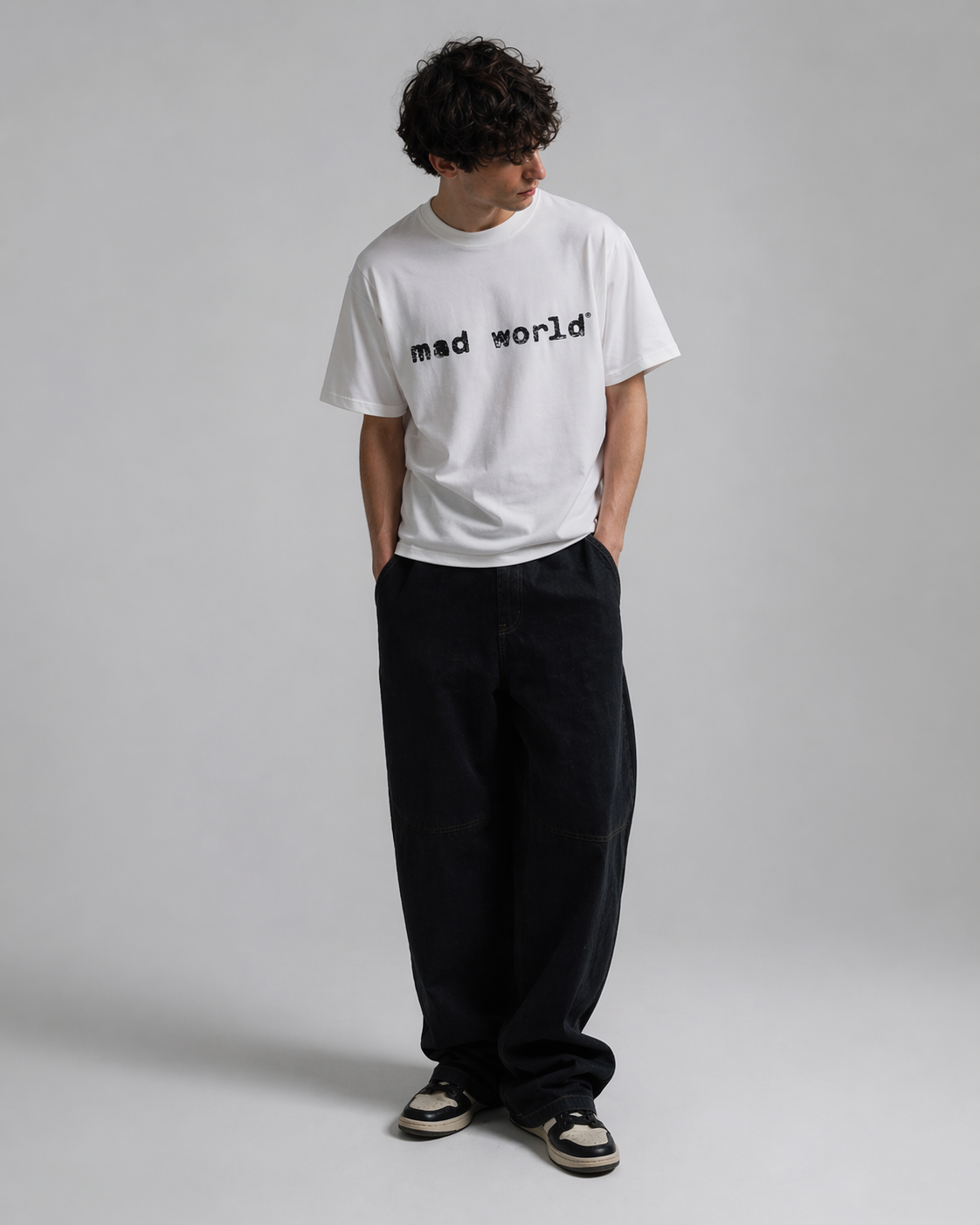 [Pre-order] White Mad World T-shirt