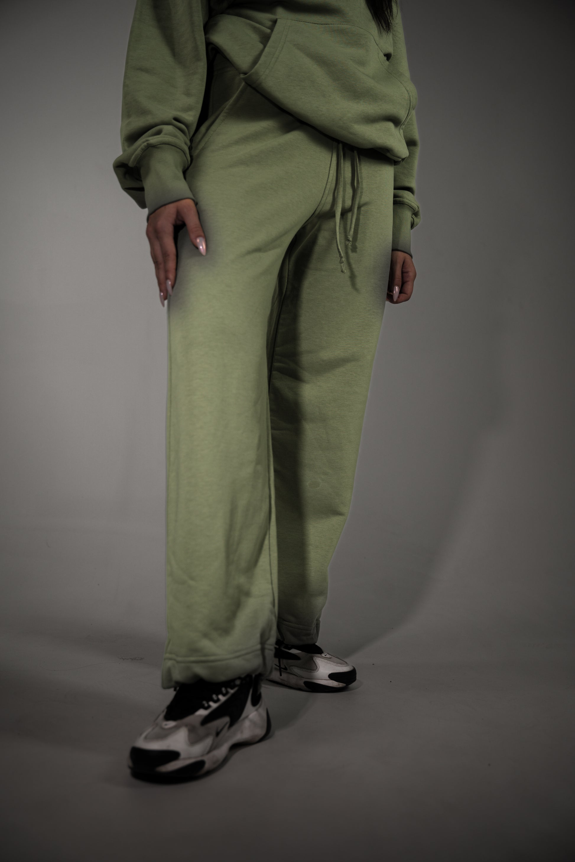Olive Basic Sweatpants