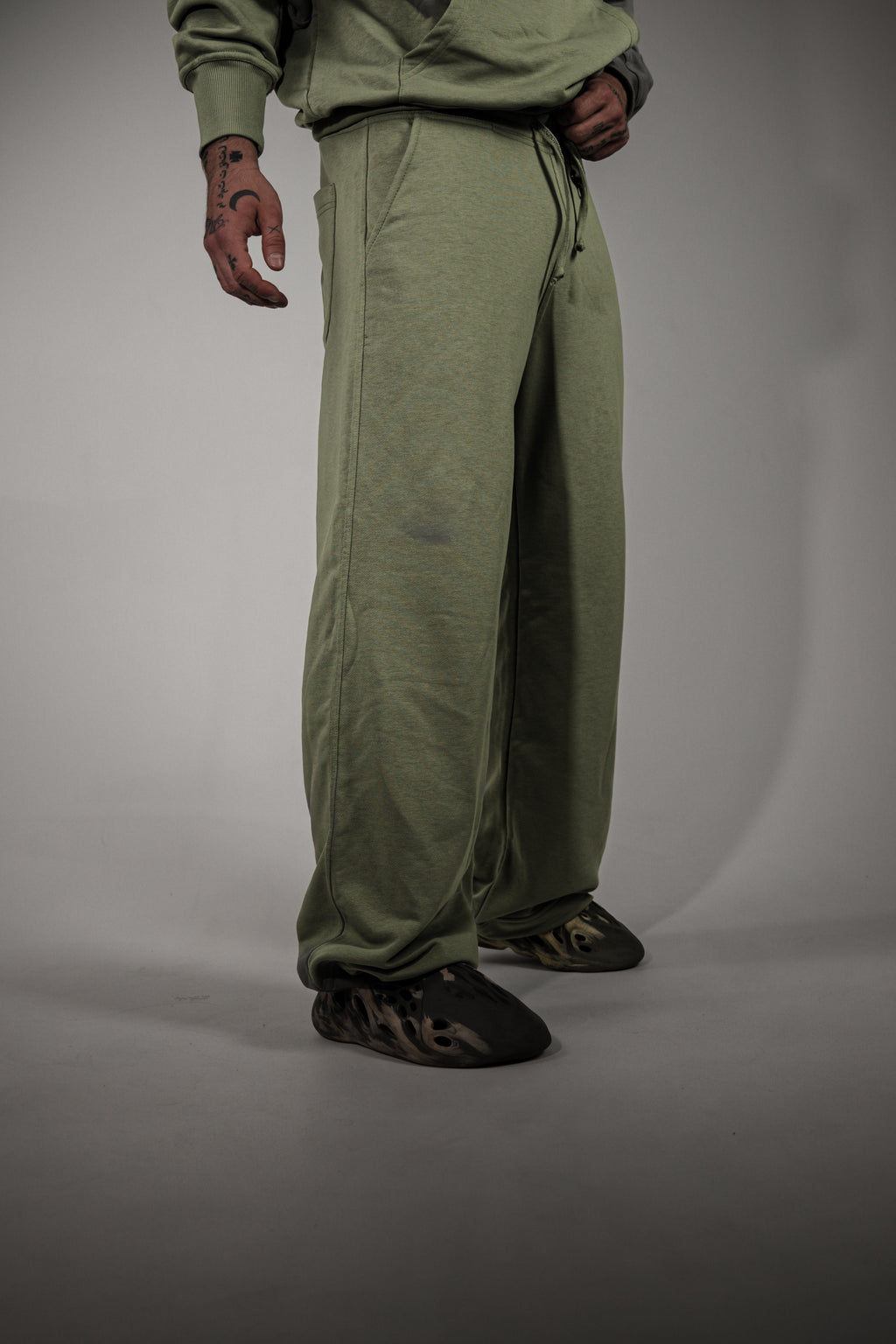 Olive Basic Sweatpants